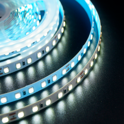 Сд лента 15Вт SMD2835-120LED 1400Lm 24V IP33 6000K (холодный белый) OREOL