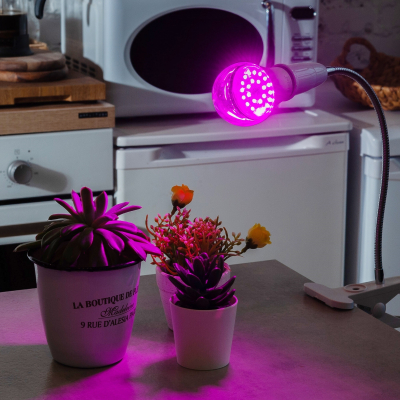 Фитолампа светодиодная LED-A60-9W/SP/E27/CL спектр для рассады и цветения Uniel